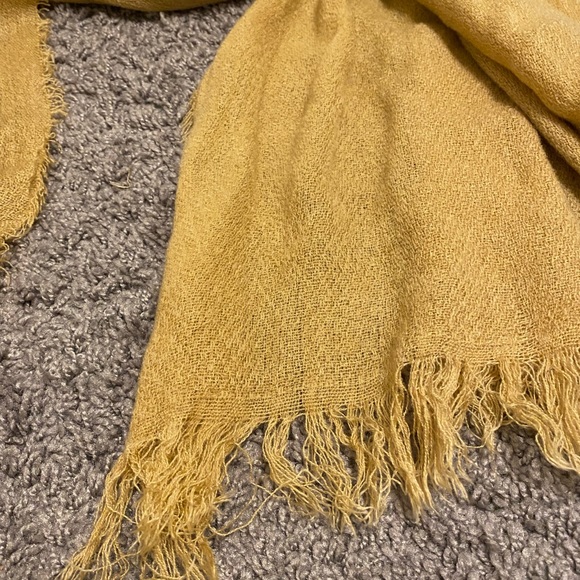 NWT : PHASE3 scarf - Picture 3 of 4